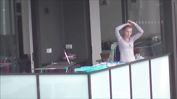 Gorgeous ভাই বোন sex video MILF gives a BJ to her tattooed stepon